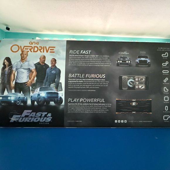 Anki Overdrive Fast & Furious Edition Starter Edition with extra car - Picture 3 of 4